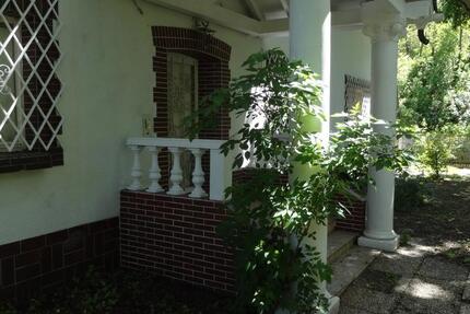 Haus am Park Frankfurt-Sossenheim 2300qm Grundst 14Z 450 qm Nutzf zimmer