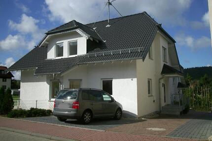 Haus Glashütten - 8 Zimmer, 247 m&sup2;, 2.730&euro; | Angebot:25770766