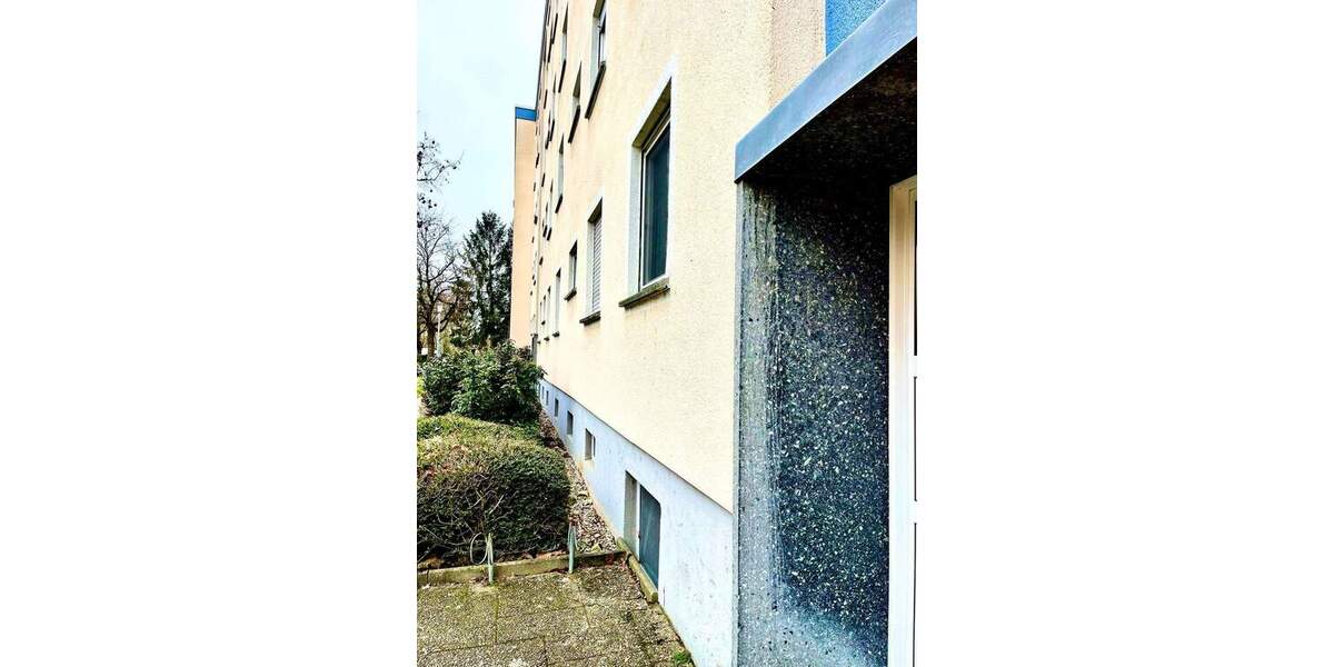 Lichtdurchflutete 4-Zimmer-Wohnung · 96 m² · Mainufer 4 zimmer