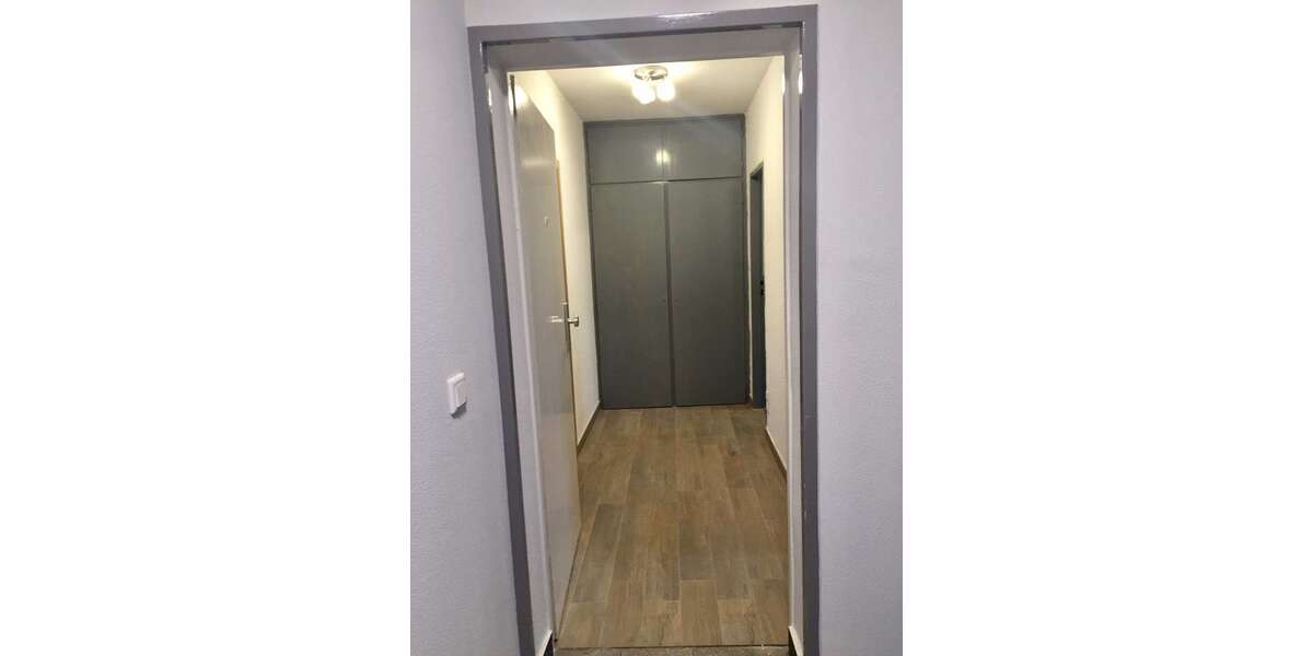 Etagenwohnung Frankfurt Ginnheim - 2 Zimmer, 57 m&sup2;, 1.120&euro; | Angebot:26186012