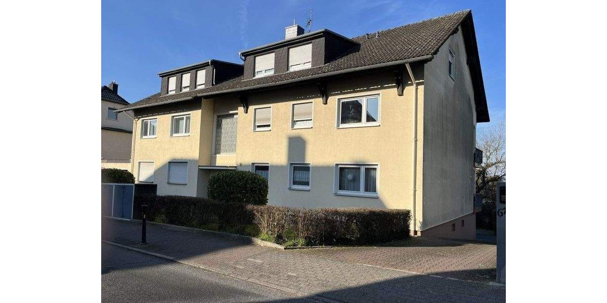 Groß, hell und zentral, 95 m² 3 Zimmer mit Garage! 3 zimmer