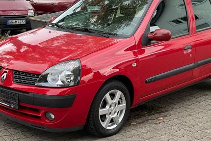 Renault Clio 62.000 km 3.999 &euro; Rüsselsheim 65428
