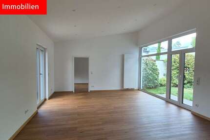 Haus Bad Homburg Berliner Siedlung/Gartenfeld - 7 Zimmer, 145 m&sup2;, 2.700&euro; | Angebot:27363636