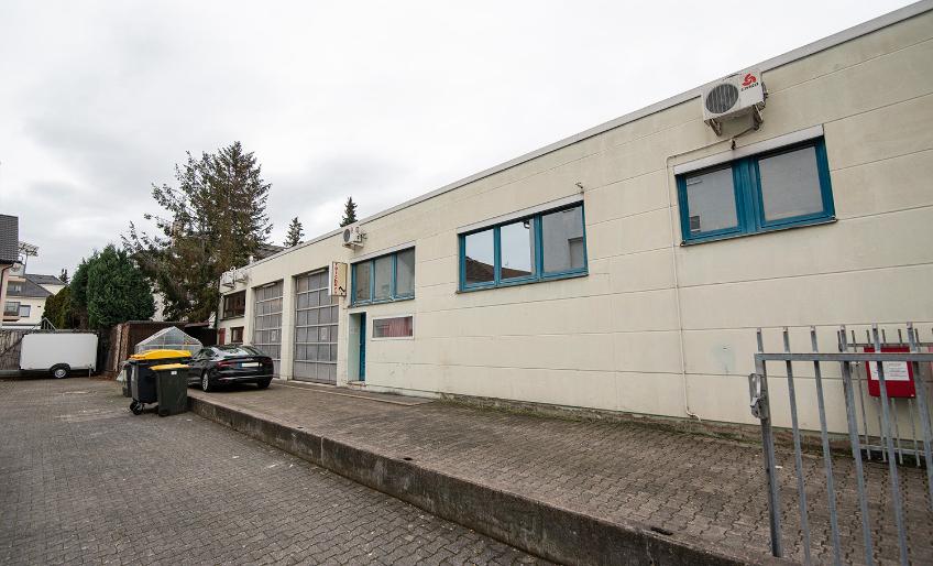 Gewerbeobjekt Frankfurt am Main Unterliederbach - 300&euro; | Angebot:25658210