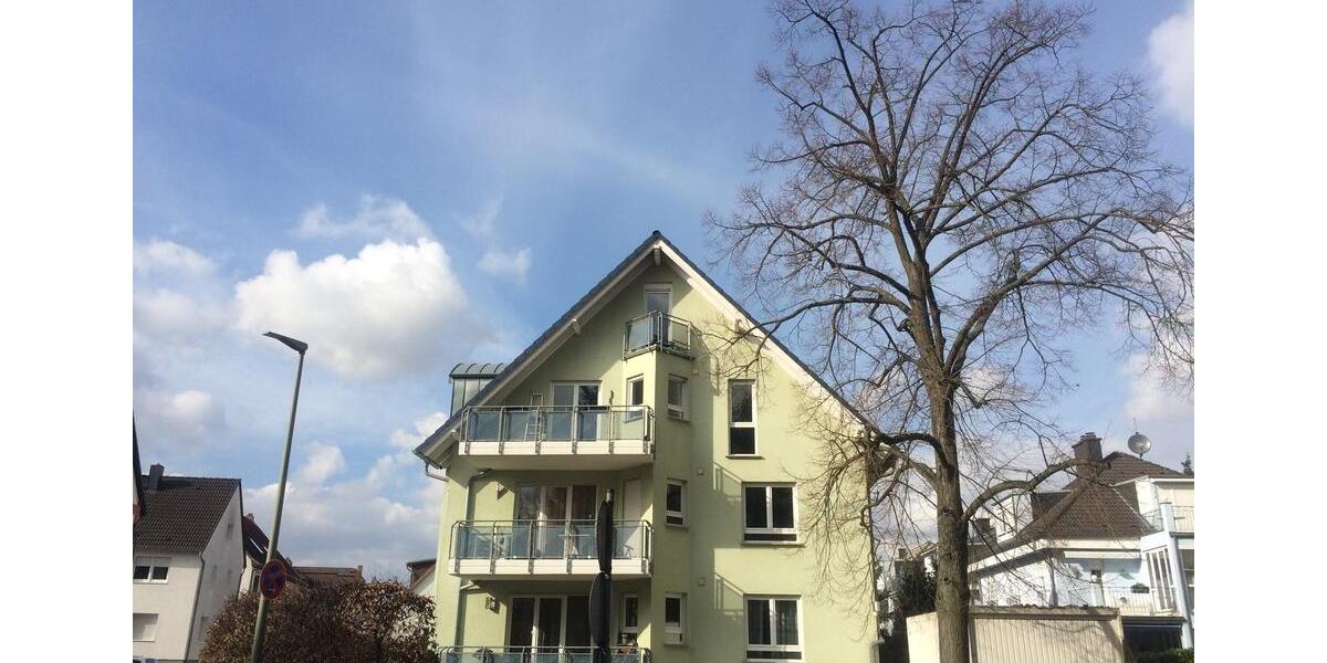 Schöne 3,5 Zimmer Wohnung mit 2 Balkons + Stellplatz + EBK 3 zimmer