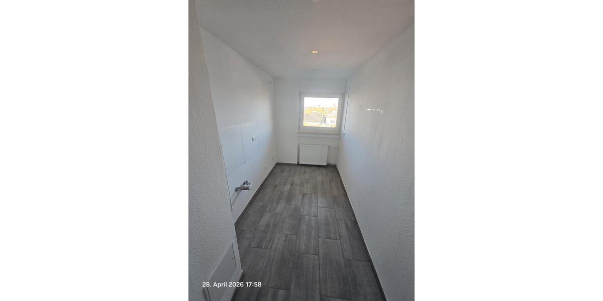 Etagenwohnung Offenbach am Main Hafen - 3 Zimmer, 75 m&sup2;, 1.200&euro; | Angebot:26482978