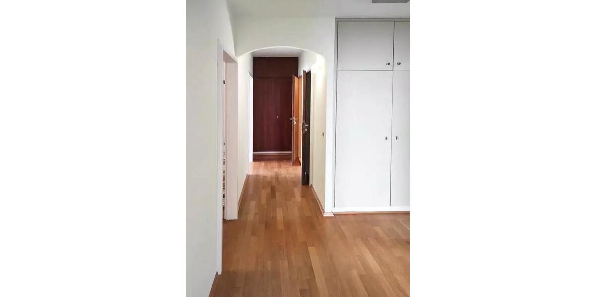 Helle 3 Zimmer Wohnung mit Balkon, EBK & S-Bahn nahe in F-Nied 3 zimmer