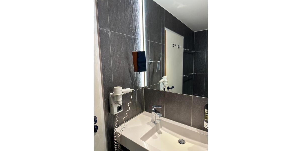 Etagenwohnung Frankfurt am Main Bockenheim - 1 Zimmer, 23 m&sup2;, 980&euro; | Angebot:26216091