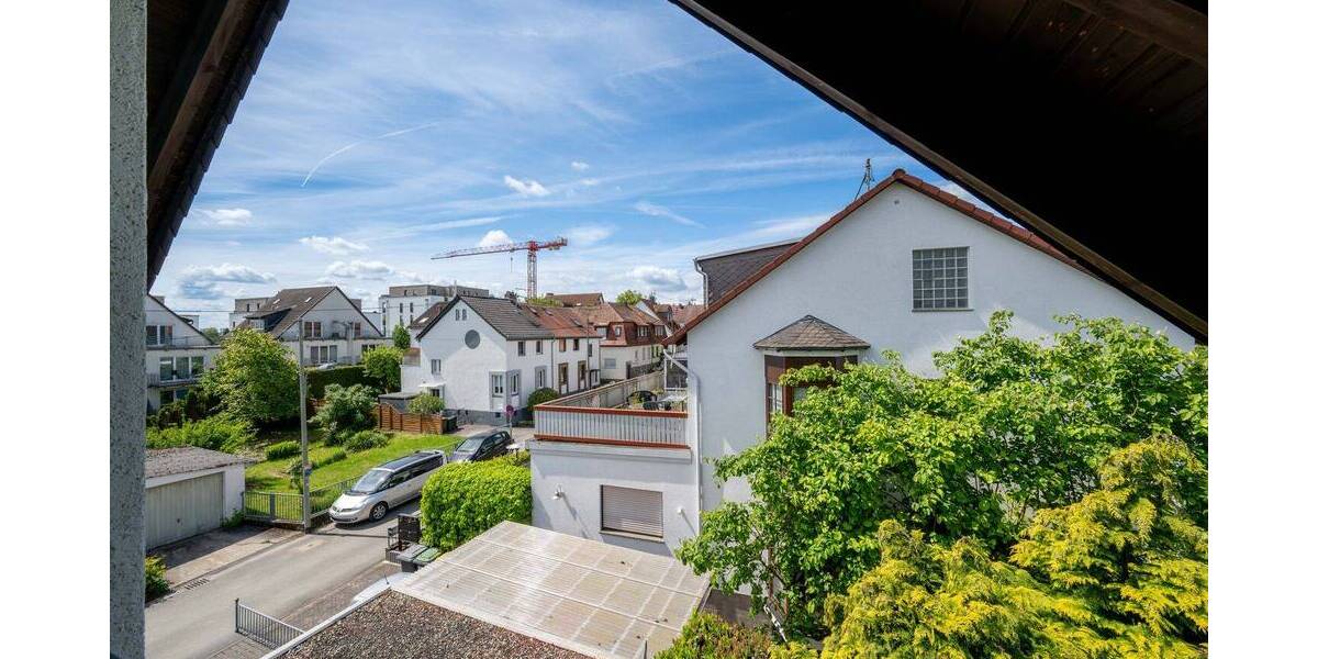 Einfamilienhaus Frankfurt am Main Nieder-Eschbach - 8 Zimmer, 291 m&sup2;, 1.285.000&euro; | Angebot:26685208