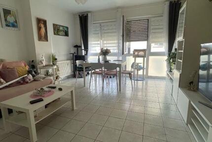 Wohnung Offenbach am Main Bieberer Berg - 4 Zimmer, 90 m&sup2;, 1.600&euro; | Angebot:27602093