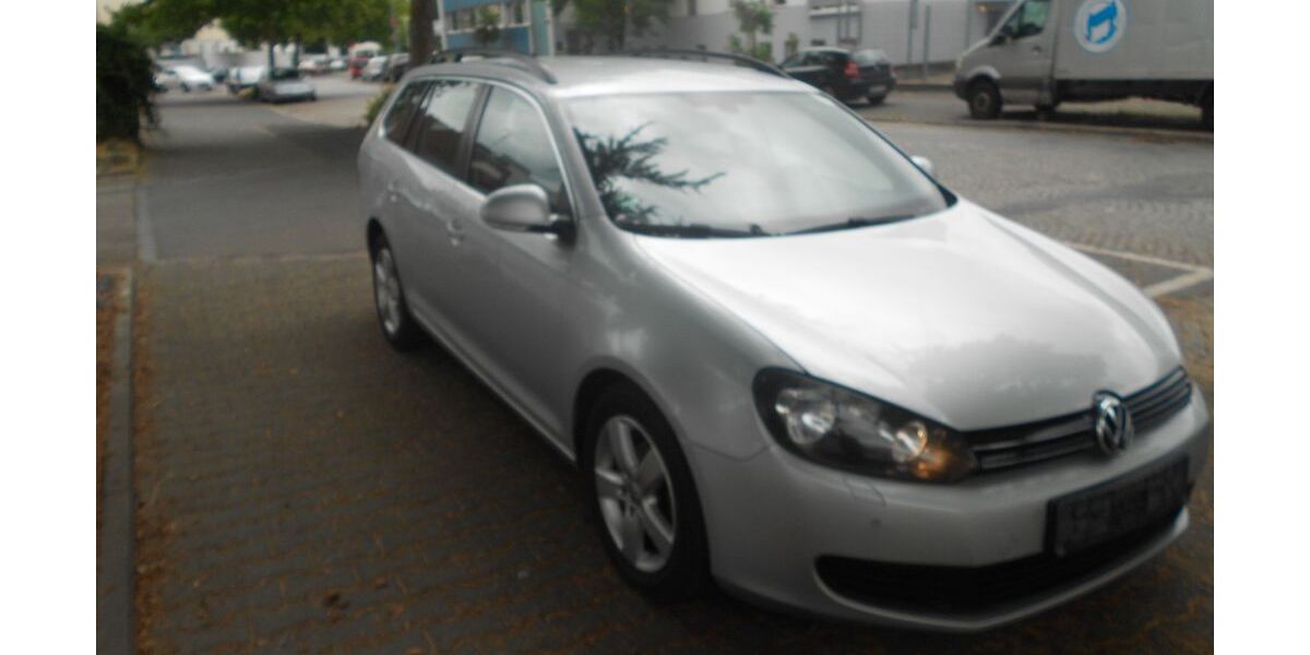 VW Golf 328.000 km 2.800 &euro; Frankfurt am Main 60386