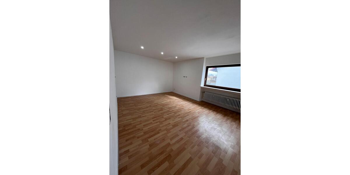 Etagenwohnung Erlensee - 3 Zimmer, 99 m&sup2;, 1.200&euro; | Angebot:25640901