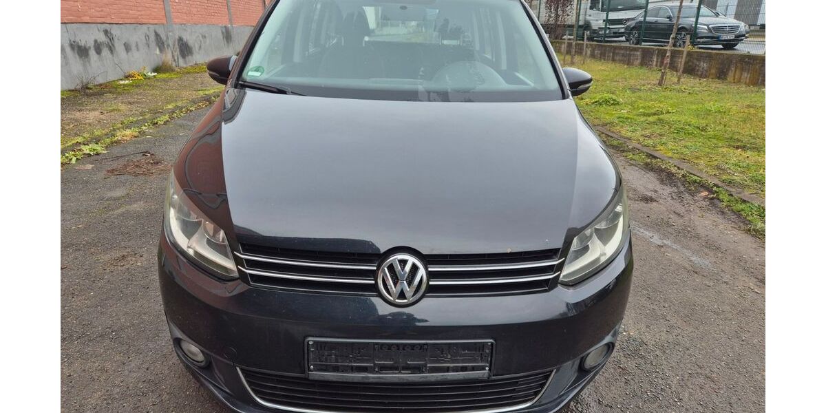 VW Touran 192.453 km 5.550 &euro; Dietzenbach 63128