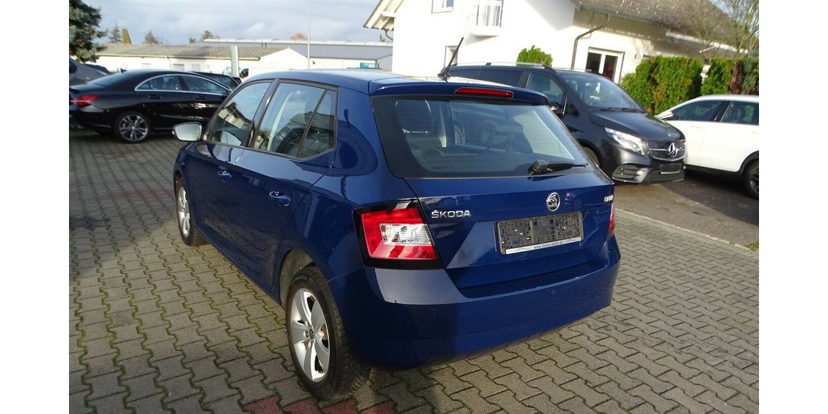Skoda Fabia 1,2l TSI Style, DSG, Klima, Sitzheizung 44.854 km 12.590 &euro; Rodgau 63110