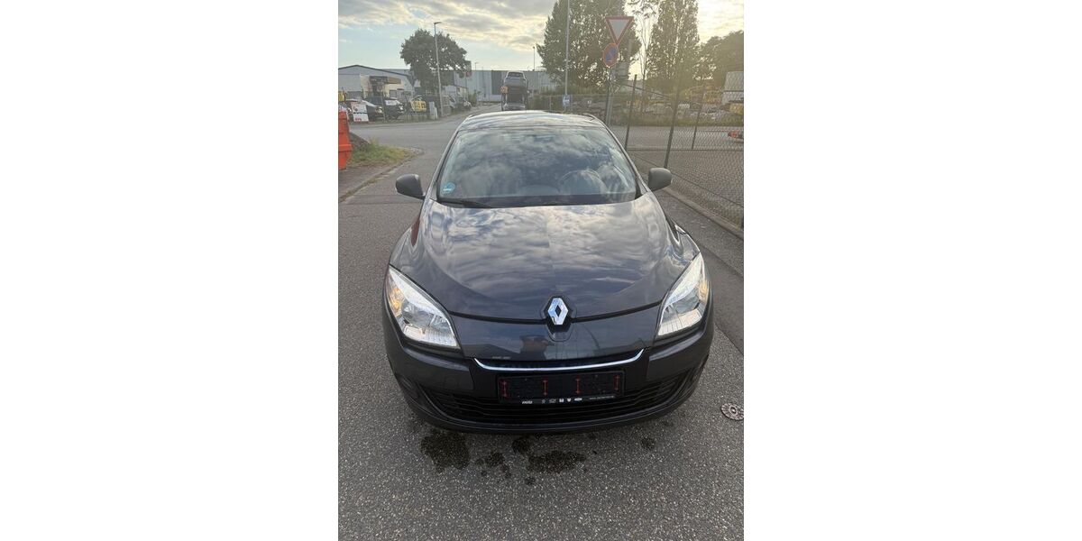 Renault Megane 166.900 km 2.200 &euro; Ginsheim-Gustavsburg 65462