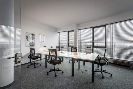 Arbeiten am Puls der Stadt - bei Rivvers Bad Homburg - All-in-Miete zimmer