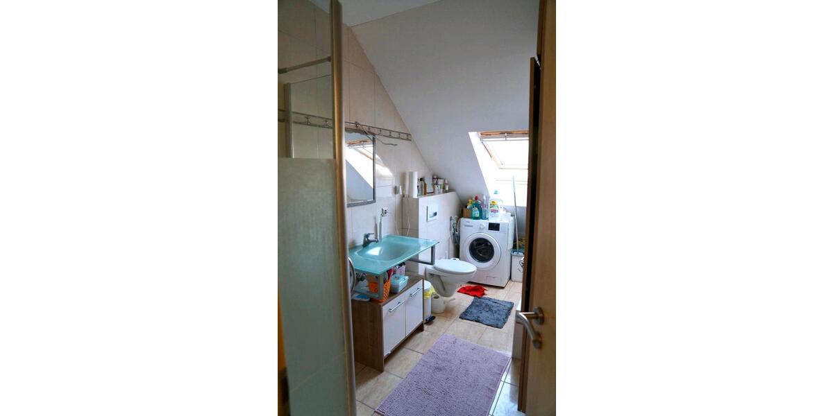 4 zimmer DG wohnung zu vermieten 4 zimmer