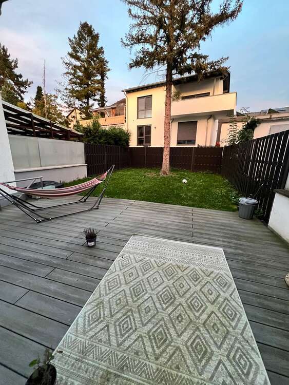 Haus zum Kaufen in Wiesbaden 560.000 € 100 m²