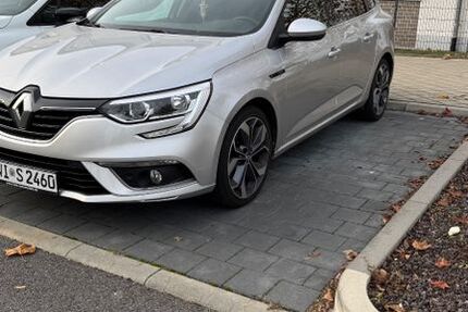 Renault Megane 84.000 km 12.999 &euro; Frankfurt 65929