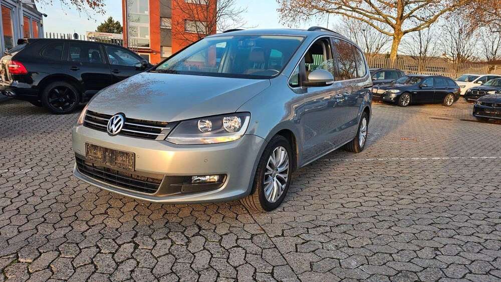 VW Sharan 200.000 km 9.990 &euro; Frankfurt 65933