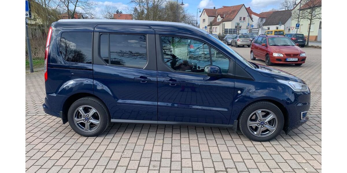 Ford Tourneo Connect 103.930 km 22.500 &euro; Bad Nauehim 61231