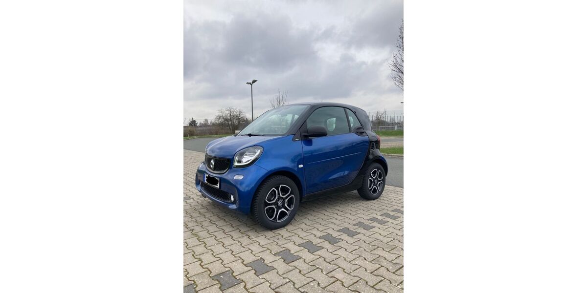 Smart ForTwo 19.980 km 14.850 &euro; Frankfurt 65933