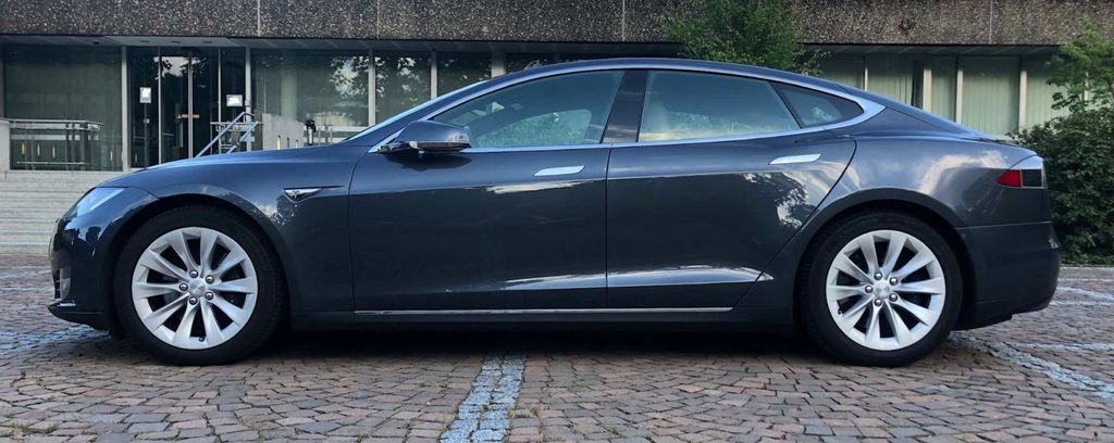 Tesla Model S 198.046 km 19.999 &euro; Bad Homburg 61352