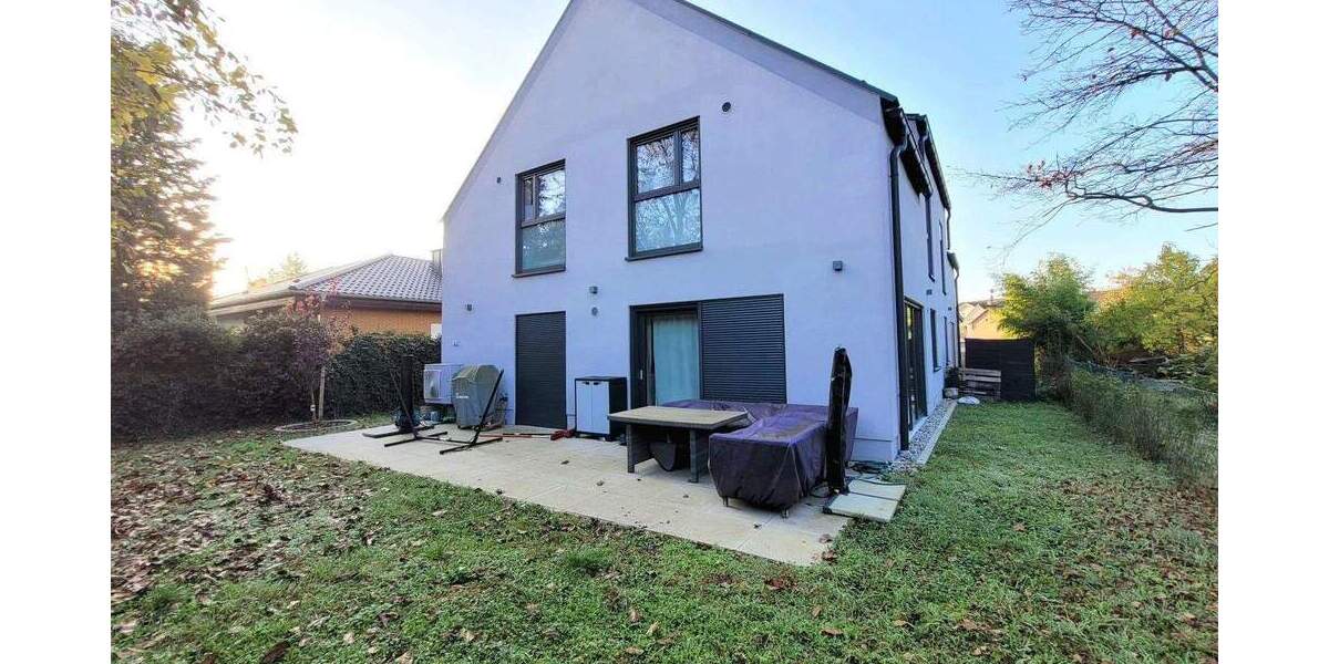 Modernes Niedrigenergiehaus mit Terrasse und Garten 4 zimmer