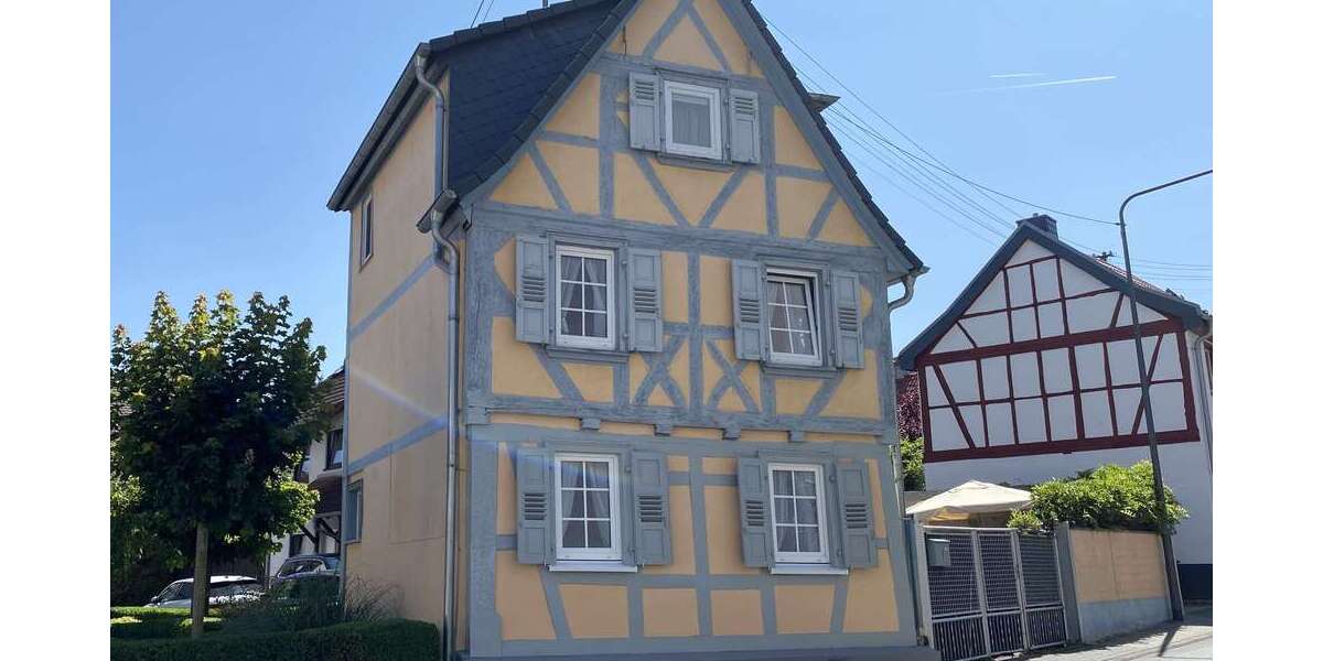 Haus zum Kaufen in Frankfurt am Main 385.000 € 80 m² 3.5 zimmer