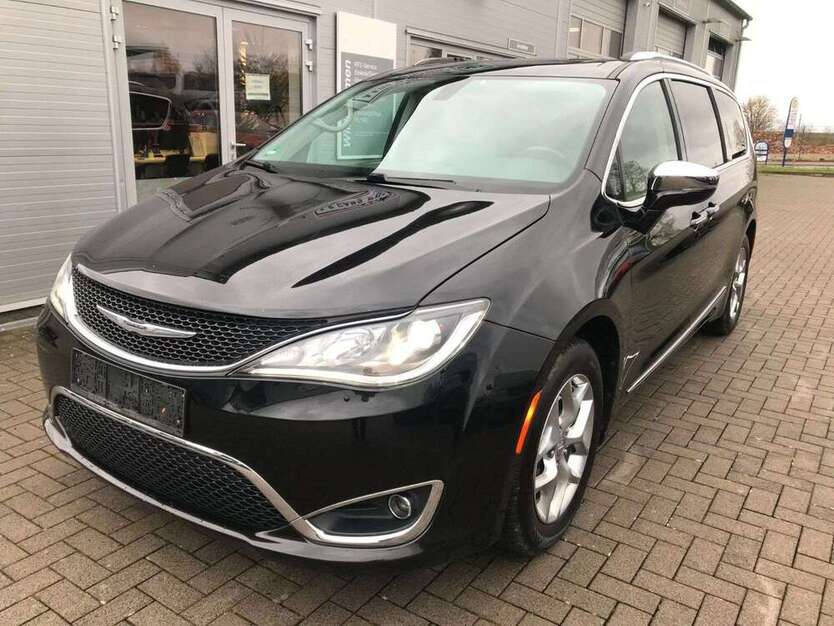 Chrysler Pacifica 342.130 km 18.900 € Erlensee 63526