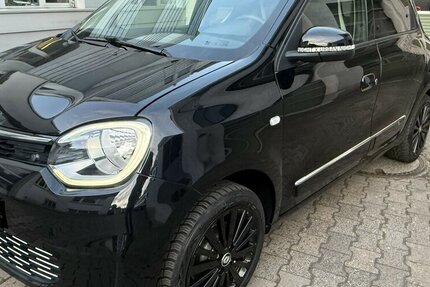 Renault Twingo Urban Night+ Insp.TÜV+ NEU+10350.- NETTO 24.156 km 12.330 &euro; Schwalbach/Taunus 65824