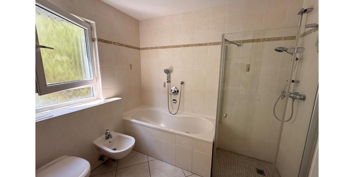 Erdgeschoßwohnung Bad Soden am Taunus - 3.5 Zimmer, 87 m&sup2;, 465.000&euro; | Angebot:27121603