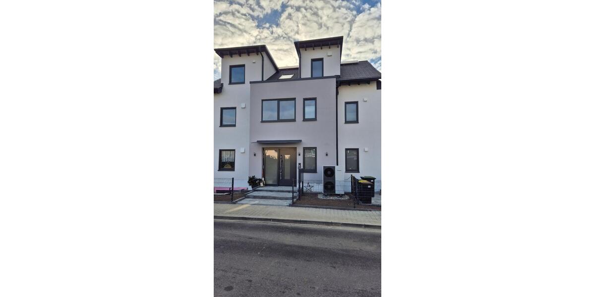 Ruhige 2-ZWHG (Neubau) in Ffm.-Hausen ab 15.01.26 zu vermieten! 2 zimmer