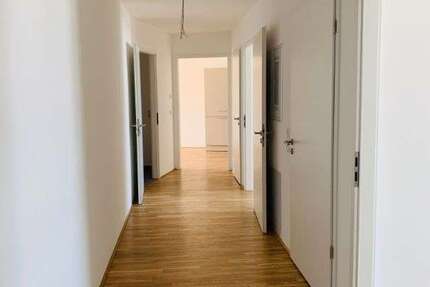 Wohnung zum Mieten in Hanau 1.175 € 87.62 m²