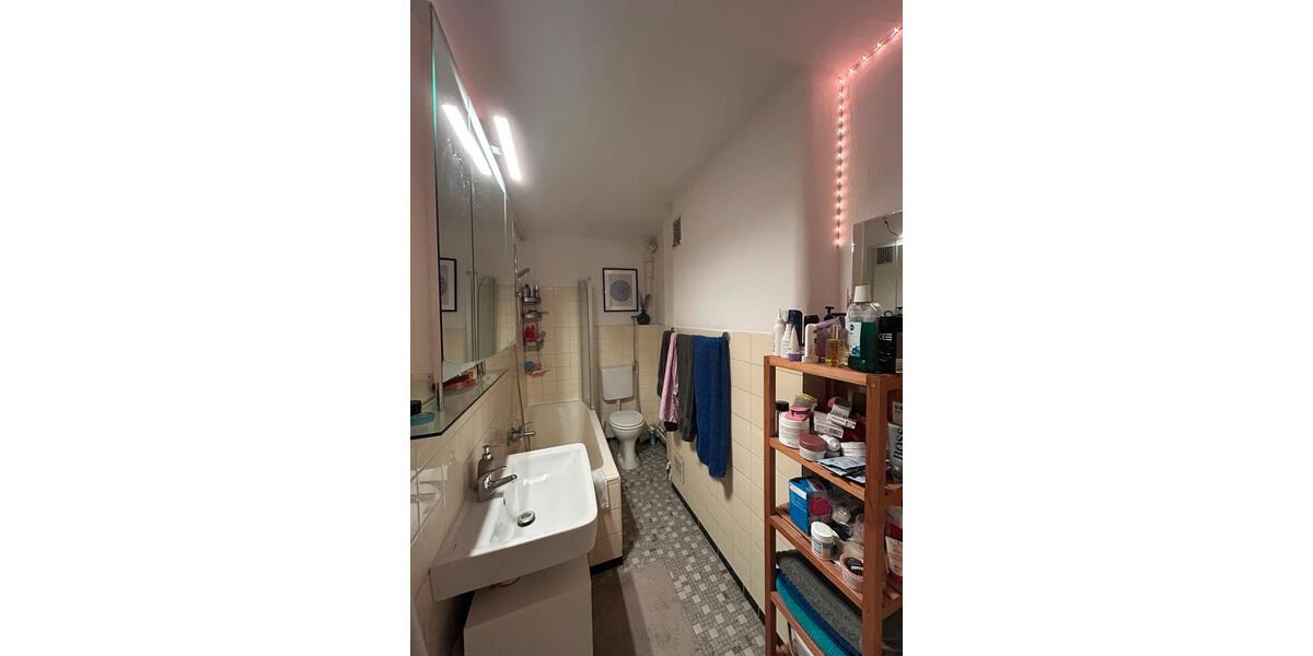 Etagenwohnung Frankfurt am Main Bockenheim - 2 Zimmer, 43 m&sup2;, 995&euro; | Angebot:25509082