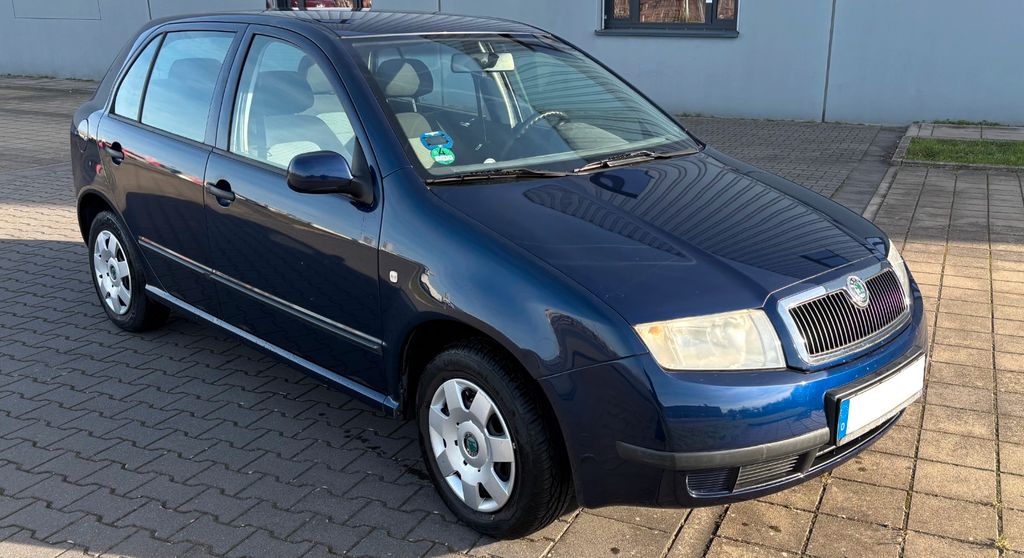 Skoda Fabia 90.000 km 3.350 &euro; Bad Vilbel 61118