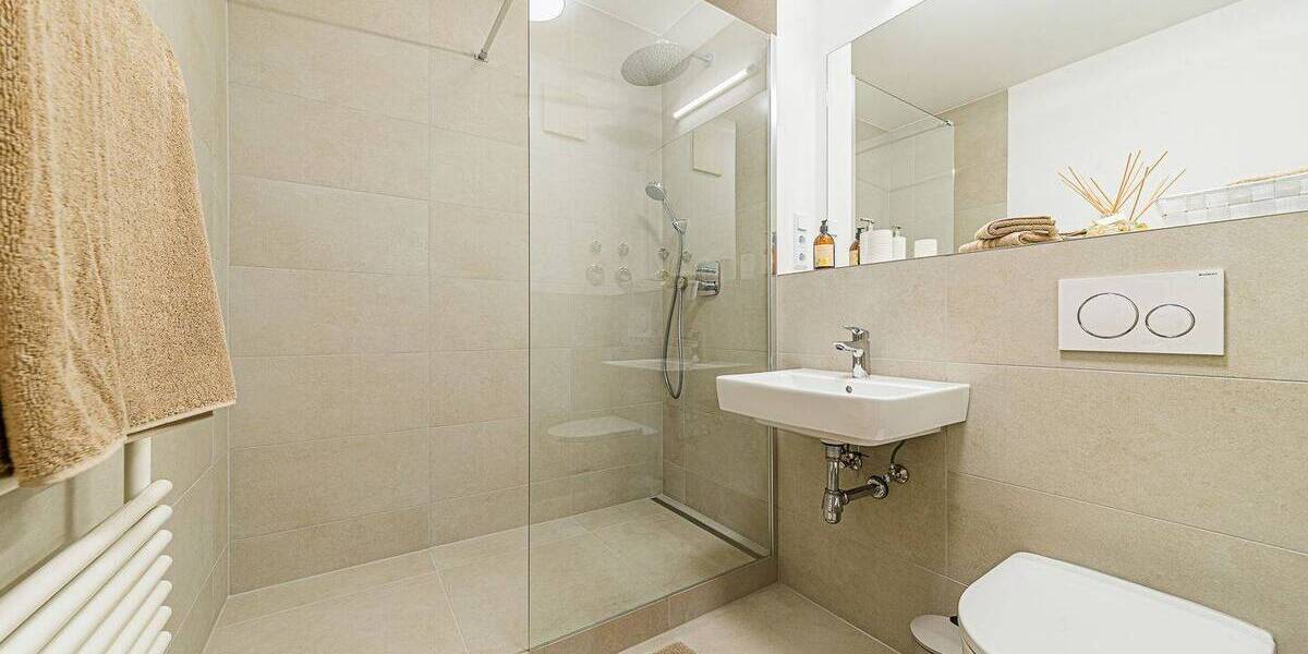 Etagenwohnung Frankfurt am Main Westend-Süd - 2 Zimmer, 64 m&sup2;, 592.000&euro; | Angebot:26170479