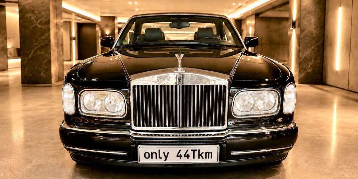 Rolls Royce Corniche 44.500 km 149.500 &euro; Frankfurt 60326