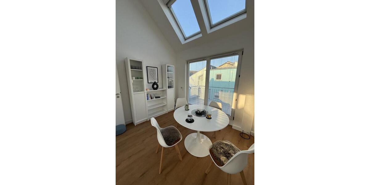 Dachgeschoßwohnung Friedrichsdorf - 2 Zimmer, 60 m&sup2;, 1.100&euro; | Angebot:25919026