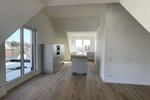 Dachgeschoßwohnung Frankfurt am Main Bergen-Enkheim - 3 Zimmer, 123 m&sup2;, 2.490&euro; | Angebot:25991775