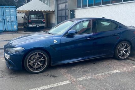 Alfa Romeo Giulia 90.000 km 45.000 &euro; Darmstadt 64291
