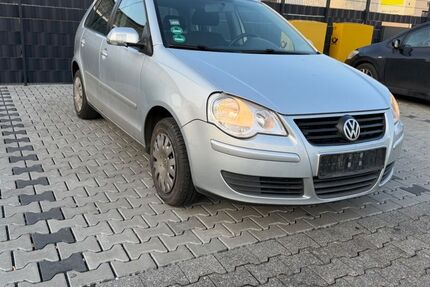VW Polo 188.000 km 1.299 &euro; Frankfurt am main 60386