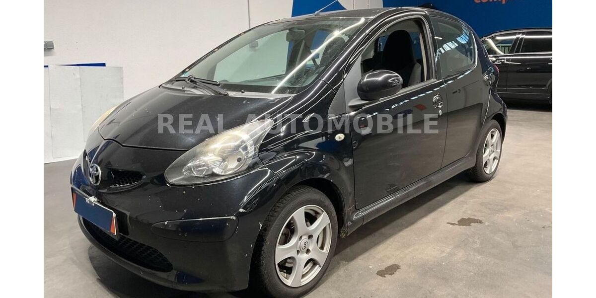 Toyota Aygo (X) 114.000 km 3.900 &euro; Frankfurt am Main 65933