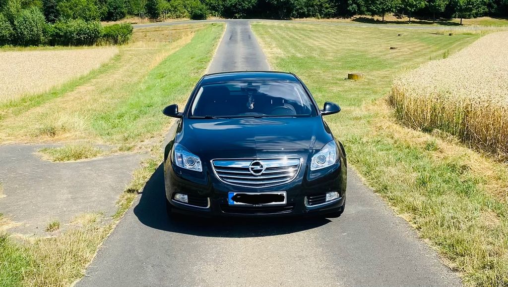 Opel Insignia 98.560 km 8.000 &euro; Hainburg 63512