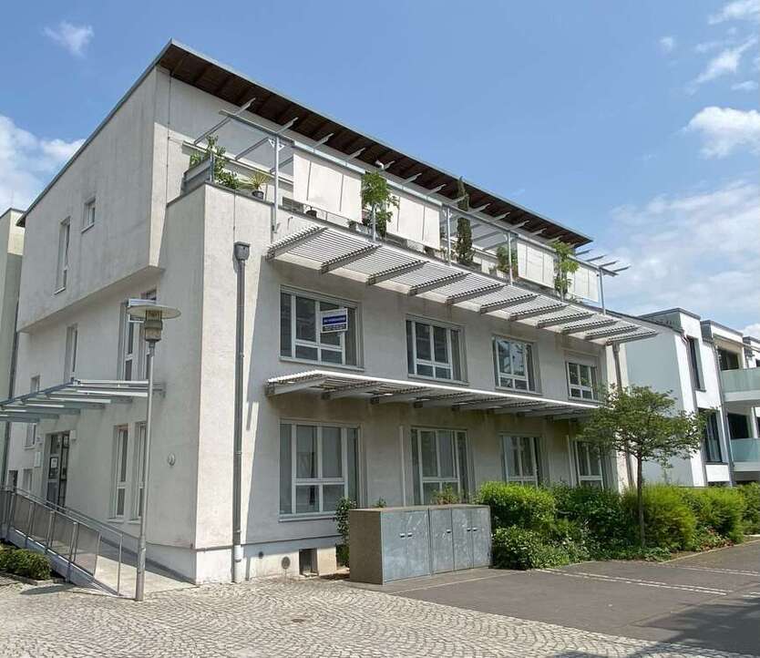 Büro in Bad Homburg 450.000 € 135.89 m²