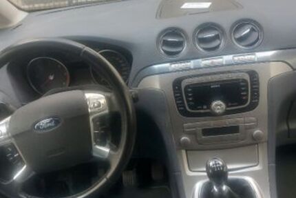 Ford Galaxy 350.000 km 3.300 &euro; frankfurt 65933