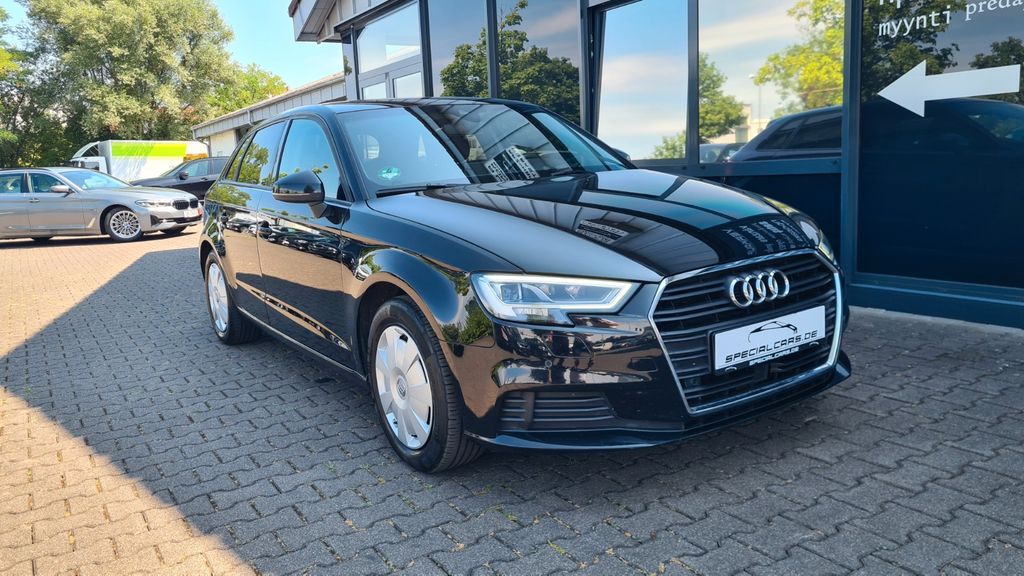 Audi A3 93.300 km 17.990 &euro; Offenbach am Main 63069