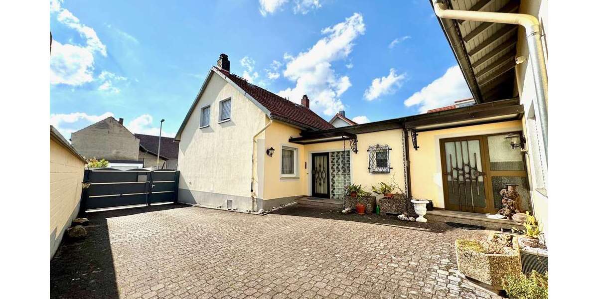 Einfamilienhaus Kriftel - 7 Zimmer, 224 m&sup2;, 897.000&euro; | Angebot:23673691