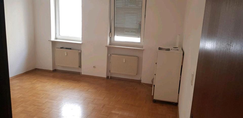 Mehrfamilienhaus, Wohnhaus Frankfurt am Main Bornheim - 17 Zimmer, 385 m&sup2;, 1.740.000&euro; | Angebot:25803837