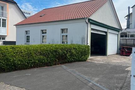 Gewerbe Halle 106 m² Lager 64 m² im 1.OG zimmer